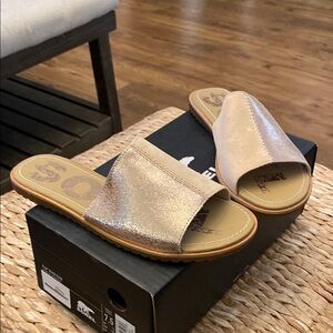Sorel Women's Metallic Block Slide Sandals, brand new